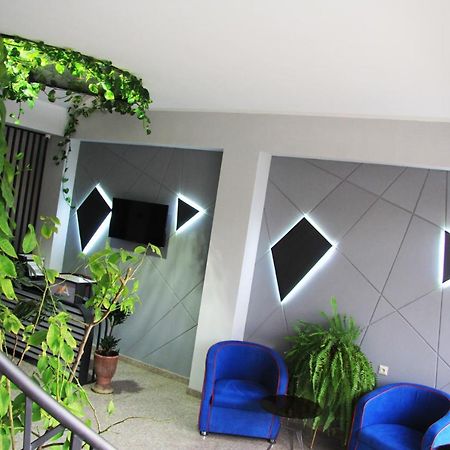 Nice Hotel Erivan Dış mekan fotoğraf