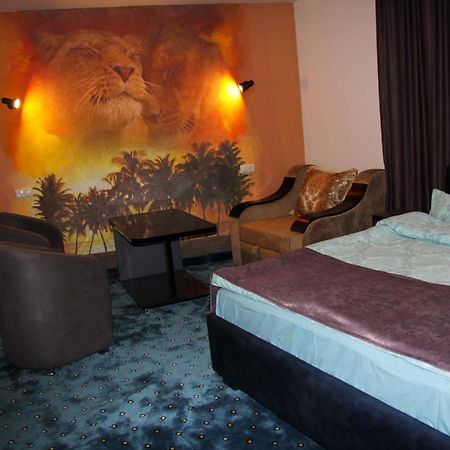 Nice Hotel Erivan Dış mekan fotoğraf
